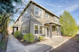Building Photo - 8320 N Princeton St