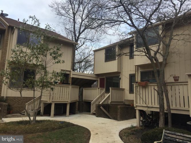 2666 Glengyle Dr, Vienna, VA 22181 Townhome Rentals in Vienna VA