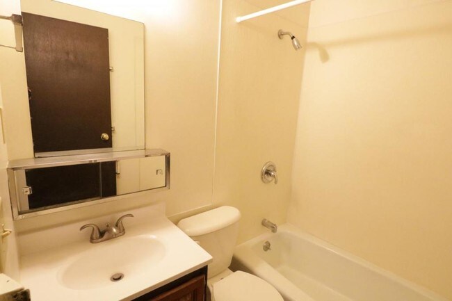 Foto del edificio - 1315 D Street, #12