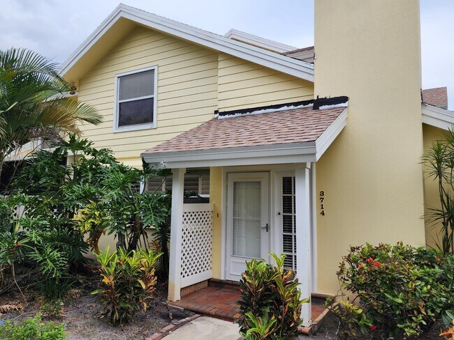 Building Photo - 3714 SW Sunset Trace Cir