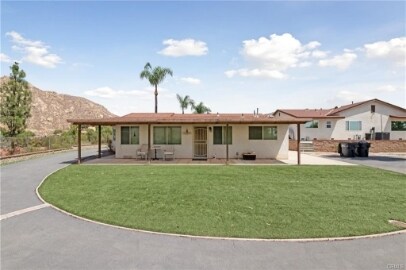 Photo - 10374 Lake Summit Dr (Moreno Valley, CA)