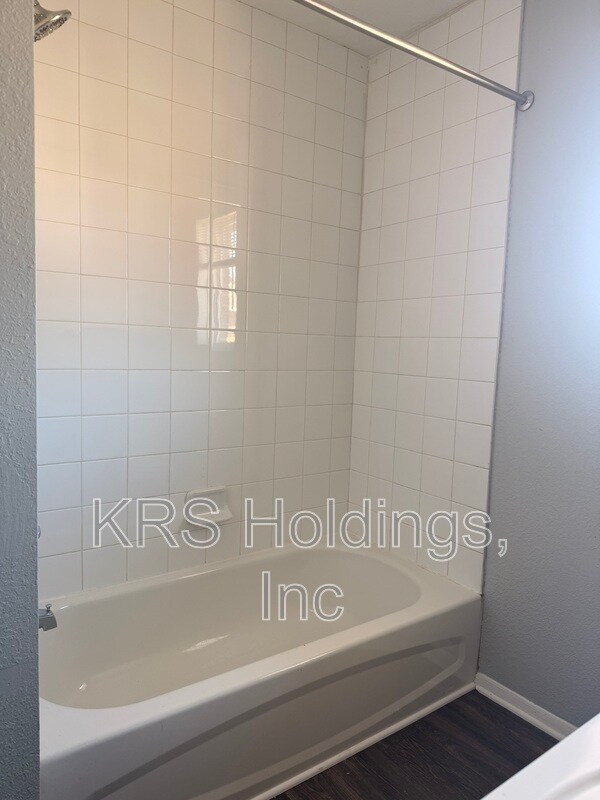 Foto del edificio - 4241 Orcutt Ave