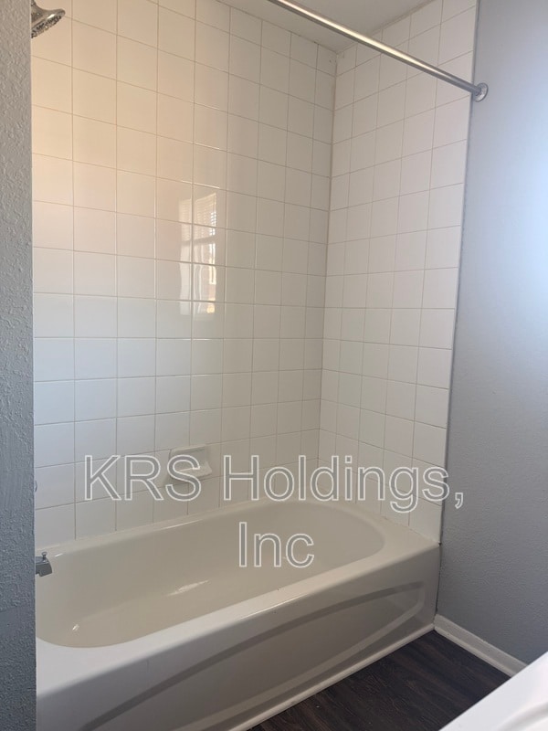 Photo - 861 41 st Townhome