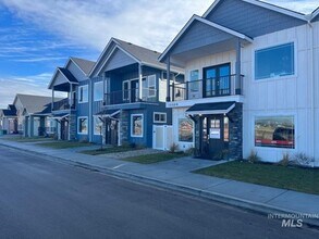 Building Photo - 12561 W Goldcrest St