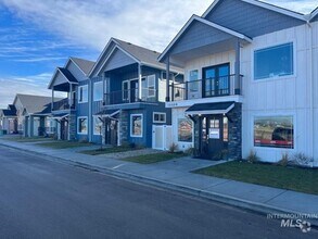 Building Photo - 12561 W Goldcrest St