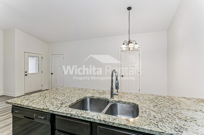 Foto del edificio - 920-922 Onewood Place