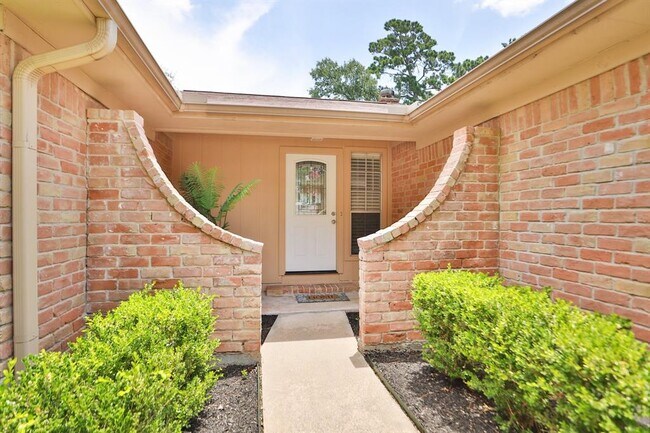Foto del edificio - 15822 Whipple Tree Dr
