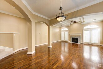 Building Photo - 610 Detering St