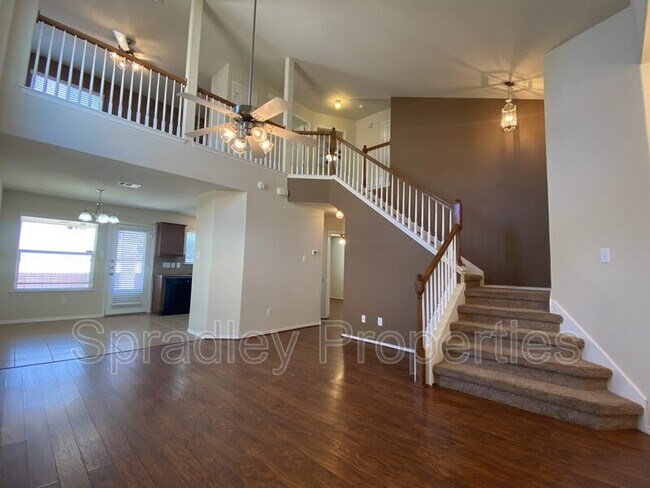 Building Photo - 903 Starlight Dr