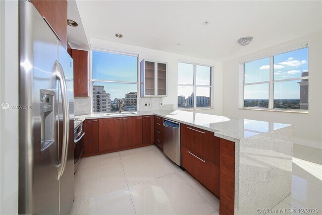Building Photo - 1607 Ponce de Leon Blvd