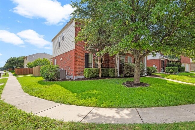 Building Photo - 676 Rusk Rd