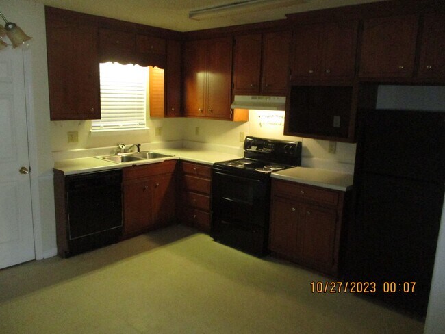 Foto del edificio - 3212 Fernridge Dr