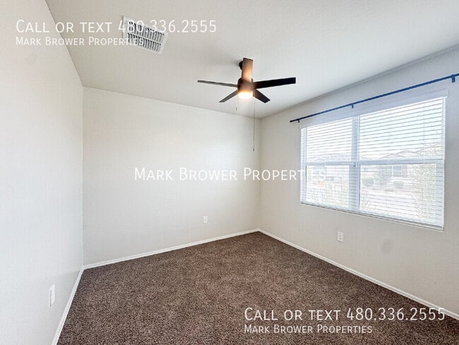 Building Photo - 5223 E Diatomite Dr