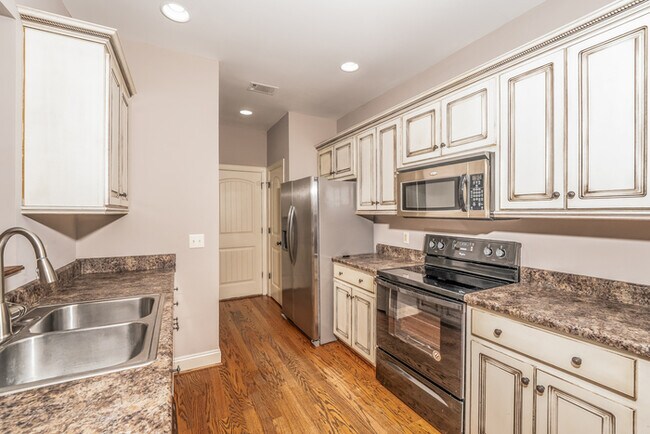 Foto del edificio - Beautiful 3 Bedroom Home