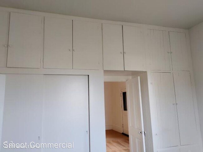 Building Photo - 2 br, 1 bath House - 2557 S Orchard Drive