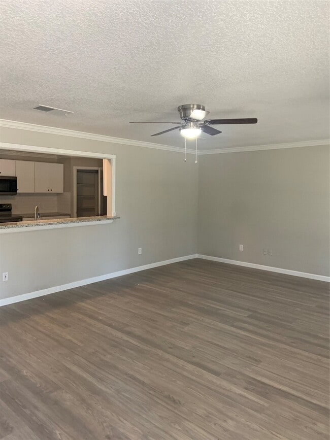 Building Photo - 10978 Youpon St