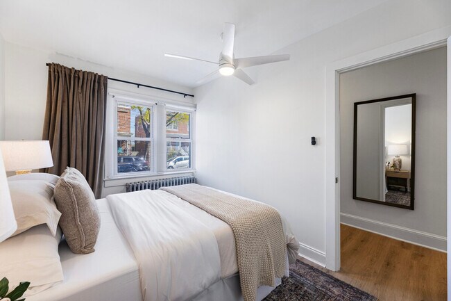 Building Photo - 1500 Ridge Pl SE