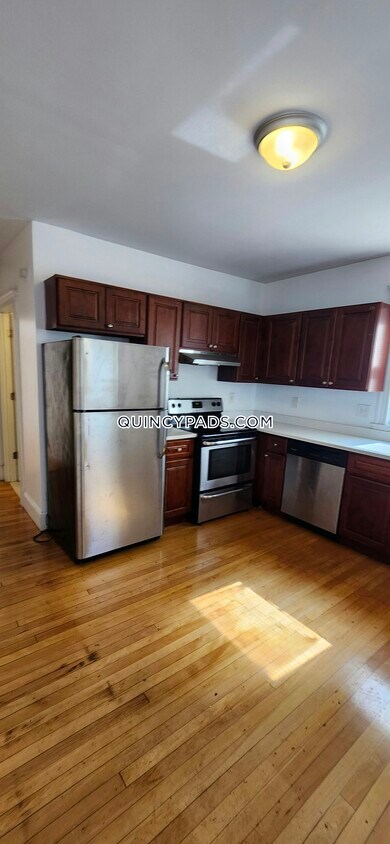 Primary Photo - 297 Washington St