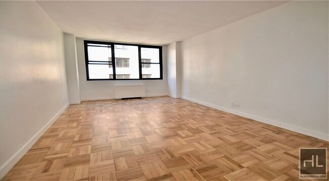 Building Photo - EAST 49 STREET