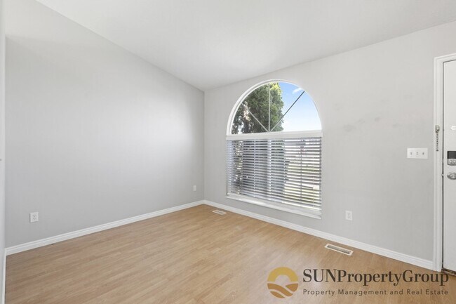 Foto del edificio - 5458 S 4250 W
