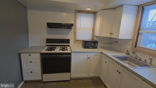 Foto del edificio - 3151 Tuckahoe Rd