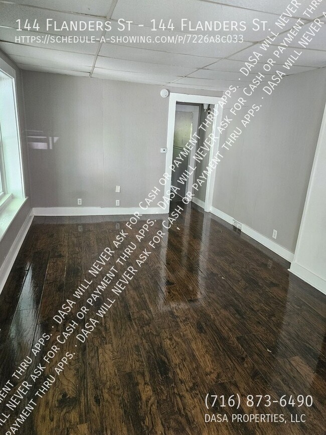 Foto del edificio - 144 Flanders St
