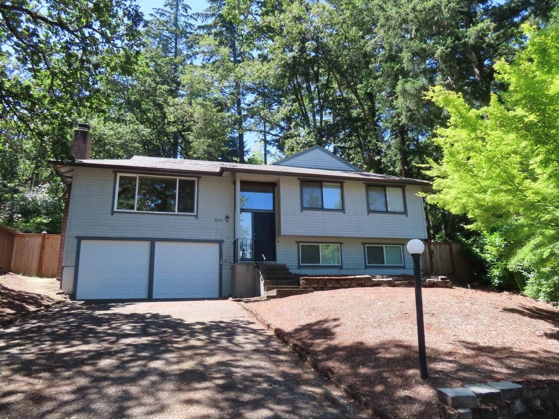 Primary Photo - 4 br, 2 bath House - 2824 Miramonti Dr.