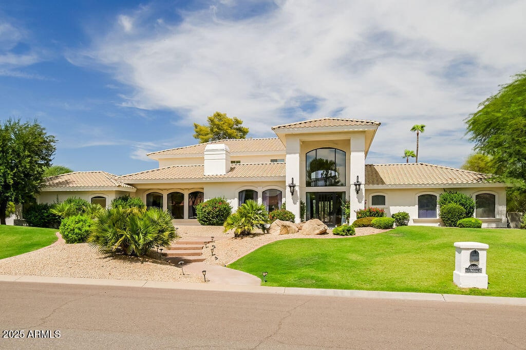 Foto principal - 6000 E Horseshoe Rd