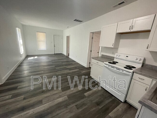 Foto del edificio - 206 N Ash St