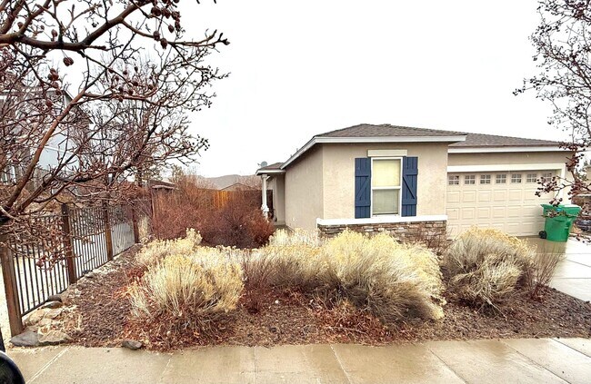 Foto del edificio - 3 bedroom, 2 bathroom-Reno/Stead area