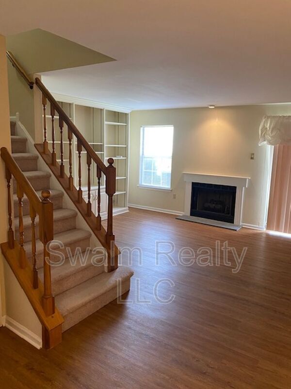 Foto principal - 303 Stonebridge Blvd