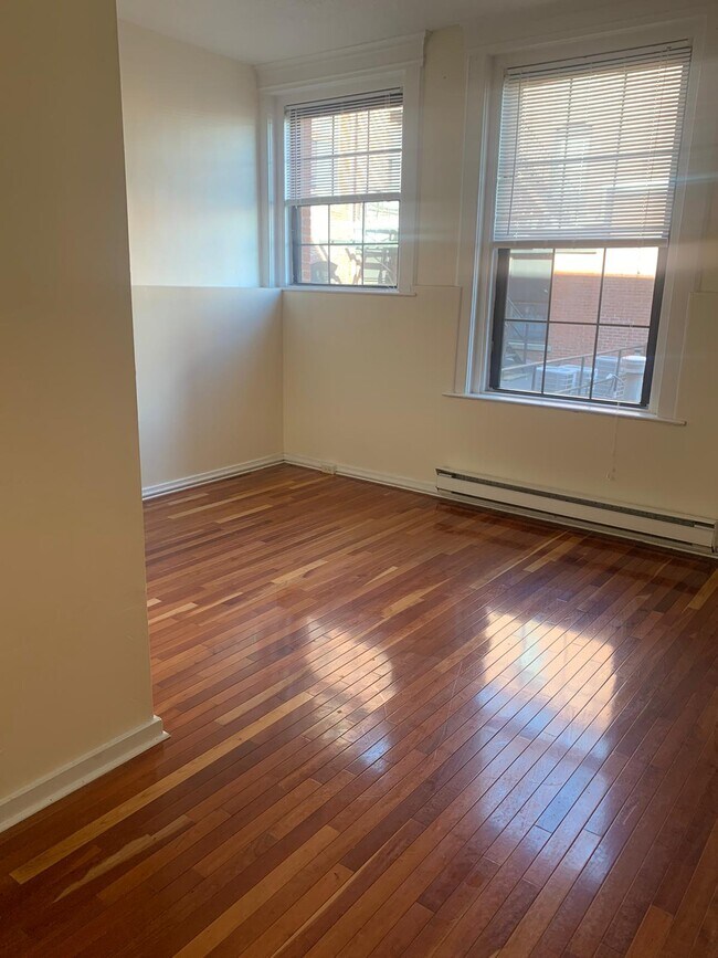 Crocker House Apartments New London, CT