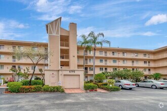 Building Photo - 6795 Huntington Ln