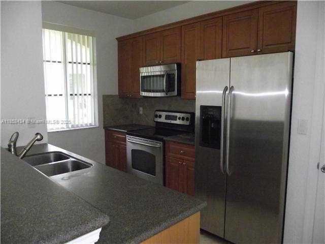 Foto del edificio - 6063 SW 19th Ct