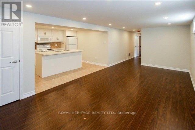 Building Photo - 1355 Poprad Ave