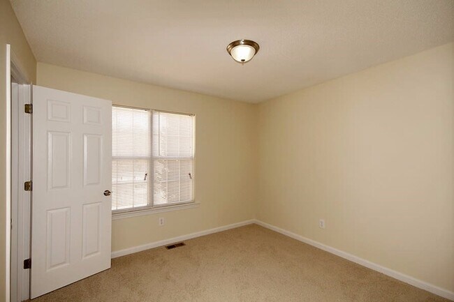 Building Photo - 109 Childers Rd