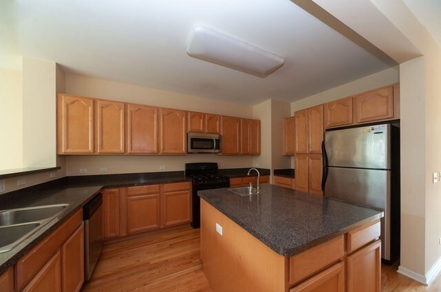 Foto del edificio - 706 Summit Ln