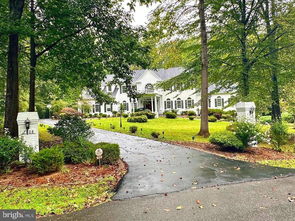 Foto principal - 7808 Hill House Ct
