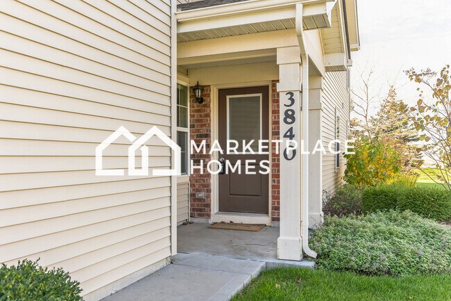 Building Photo - 3840 Monterey Cir
