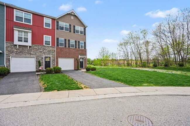 Foto del edificio - 700 Admiral's Quay Dr