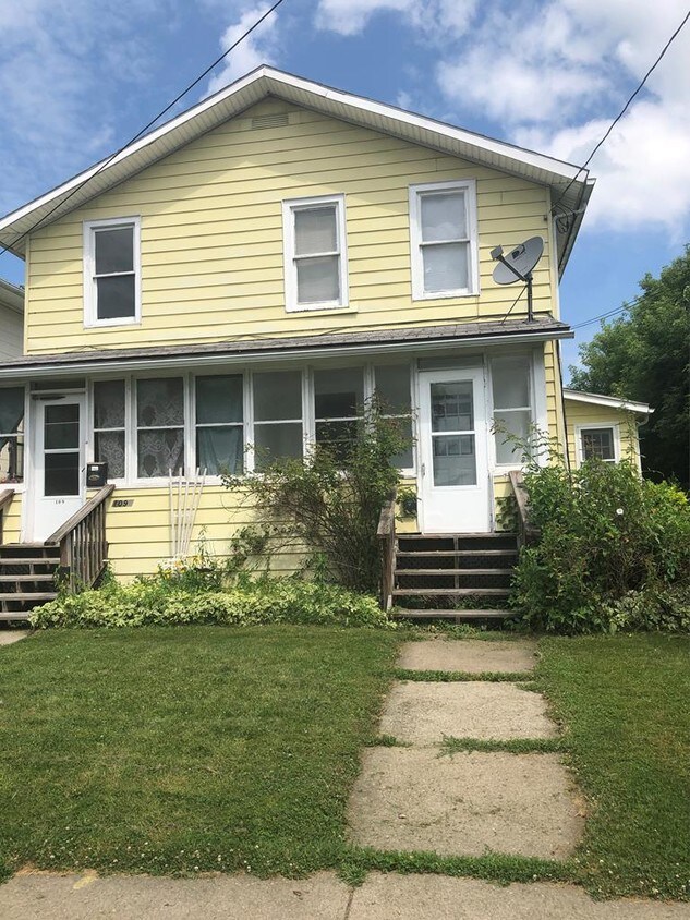 Foto principal - 109 E Hudson St