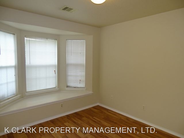 Building Photo - 5 br, 2.5 bath House - 7702 NATURE PASS