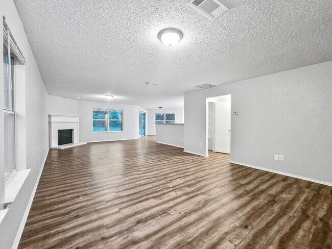 Foto del edificio - 107 Gayleh Ln
