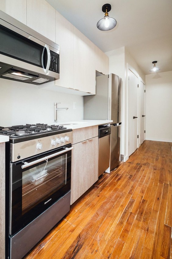 Foto principal - 106 Washington Ave