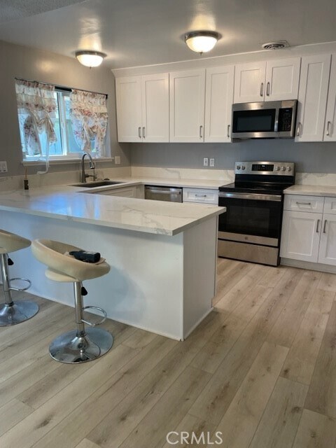 Foto del edificio - 3230 Merrill Dr