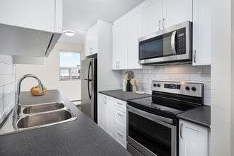 Building Photo - Fairlea Apartments