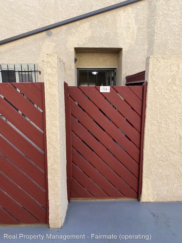 Foto principal - 1701 Neil Armstrong St