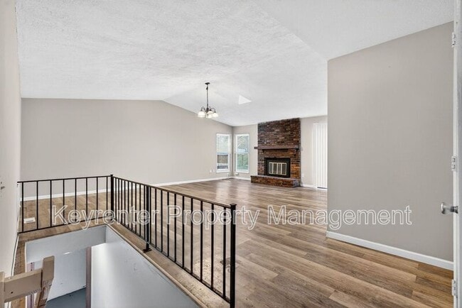 Building Photo - 12117 Castilon Ave