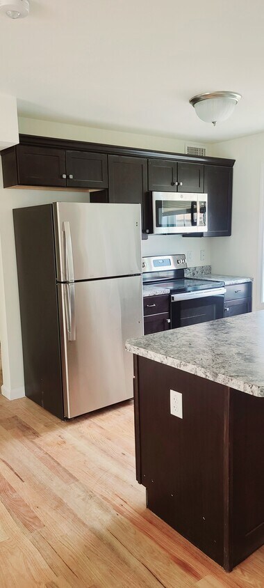 Foto principal - 566 Chestnut St