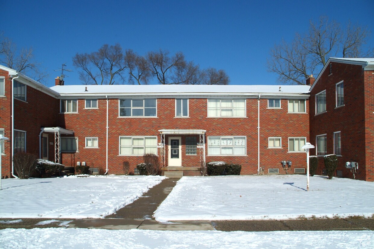 Building Photo - 15100 Miller St